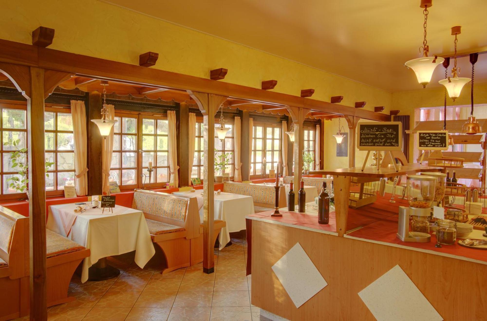 Hotel Naheschloesschen Бад-Мюнстер-ам-Штайн-Ебернбурґ Екстер'єр фото